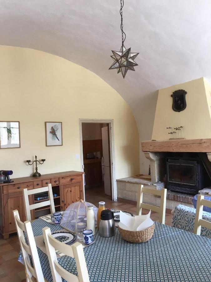 Les Yourtes De Provence Bed and Breakfast Saint-Paulet-de-Caisson Buitenkant foto