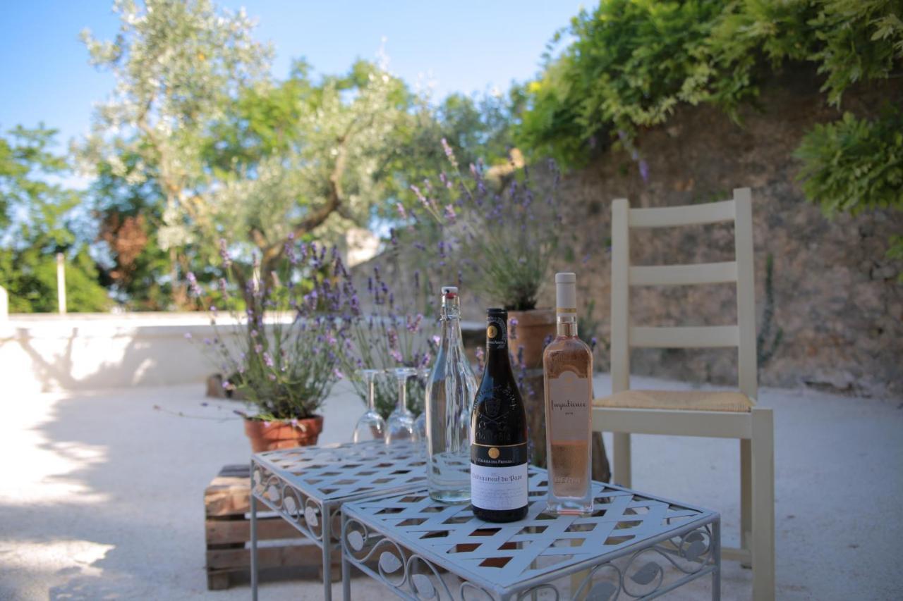 Les Yourtes De Provence Bed and Breakfast Saint-Paulet-de-Caisson Buitenkant foto