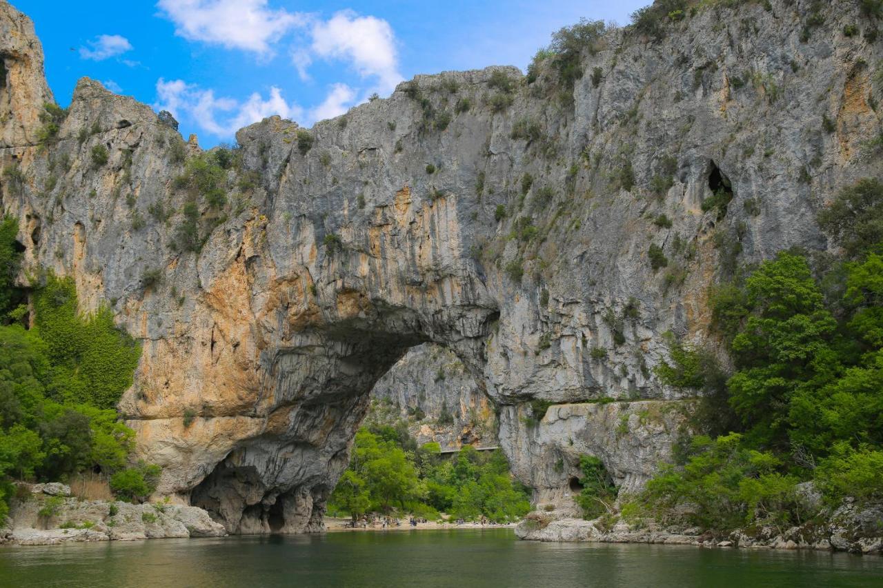 Les Yourtes De Provence Saint-Paulet-de-Caisson Buitenkant foto