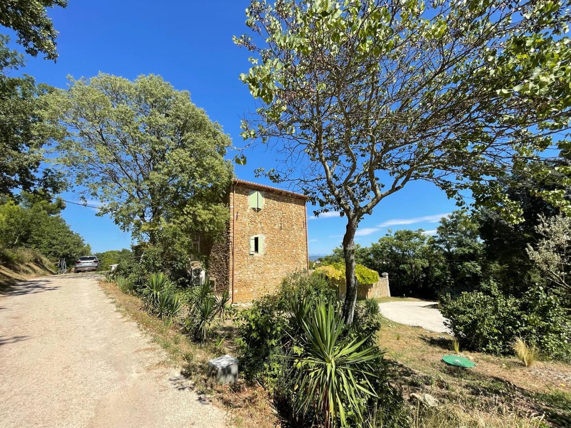 Les Yourtes De Provence Bed and Breakfast Saint-Paulet-de-Caisson Buitenkant foto